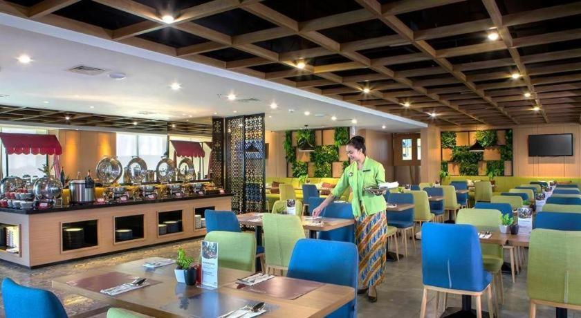 太平洋凯撒达法姆酒店 泗水 外观 照片